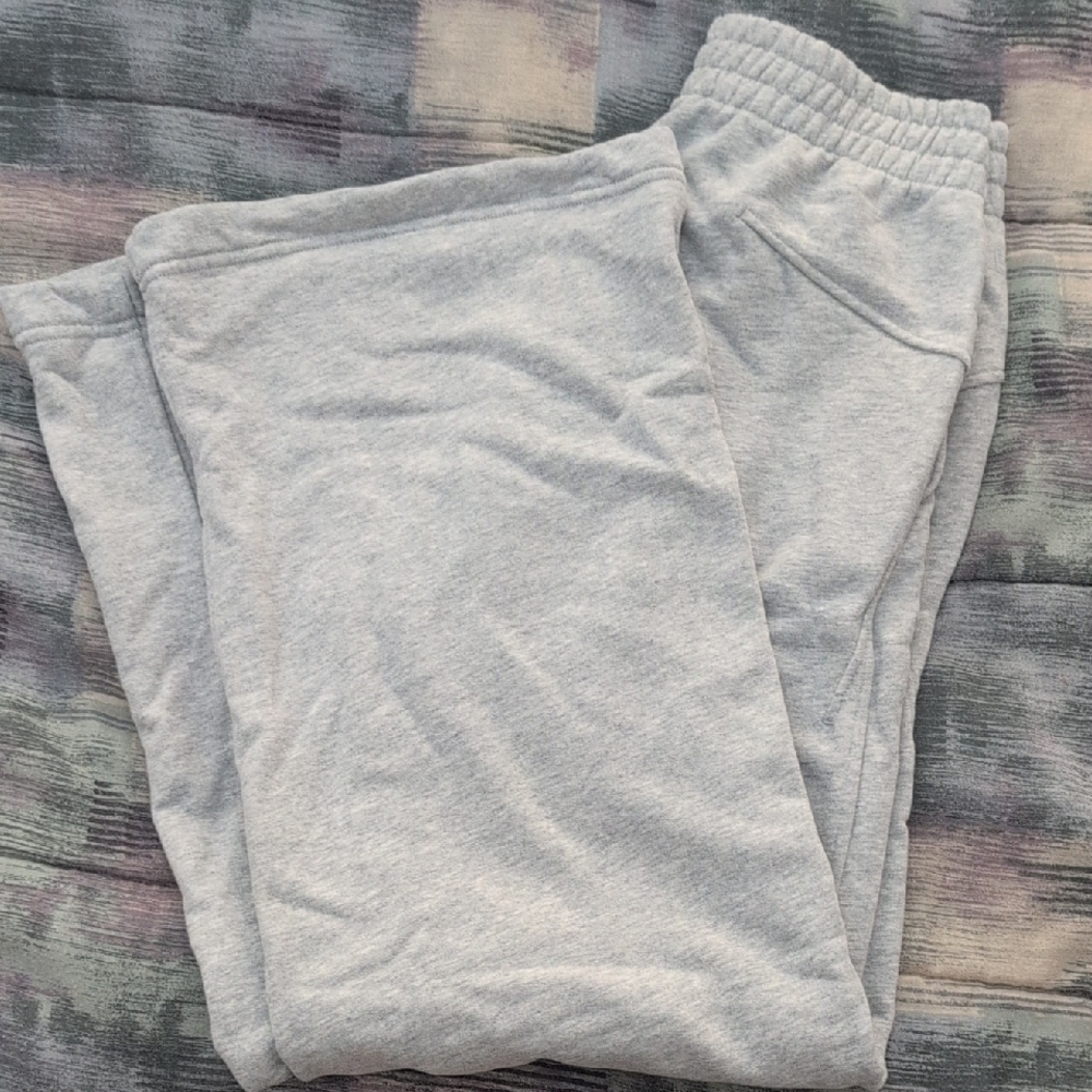 Fleo Recharge Wide Leg Sweatpant